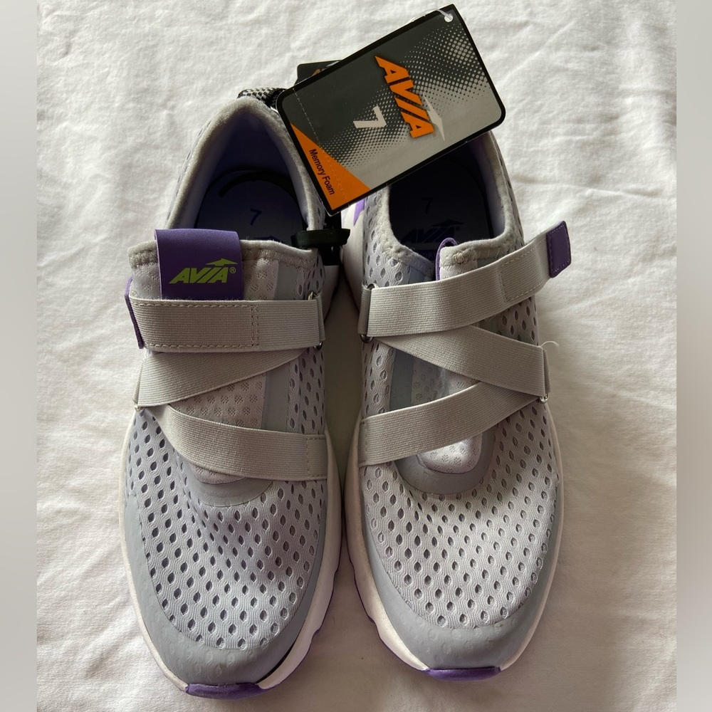AVIA ADJUSTABLE MEMORY FOAM WOMENS ATHLETIC SHOW SZ 7